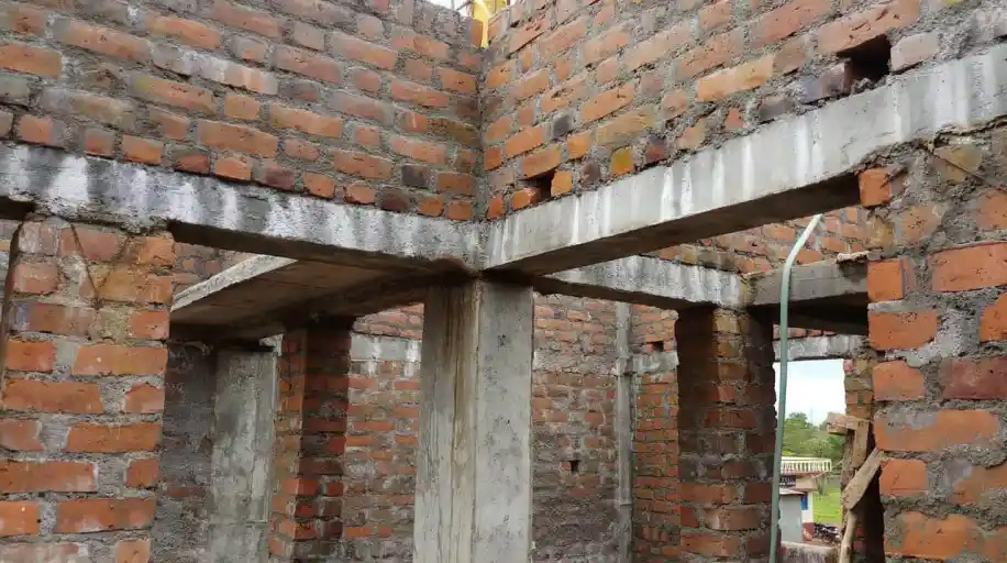 reinforced concrete lintel