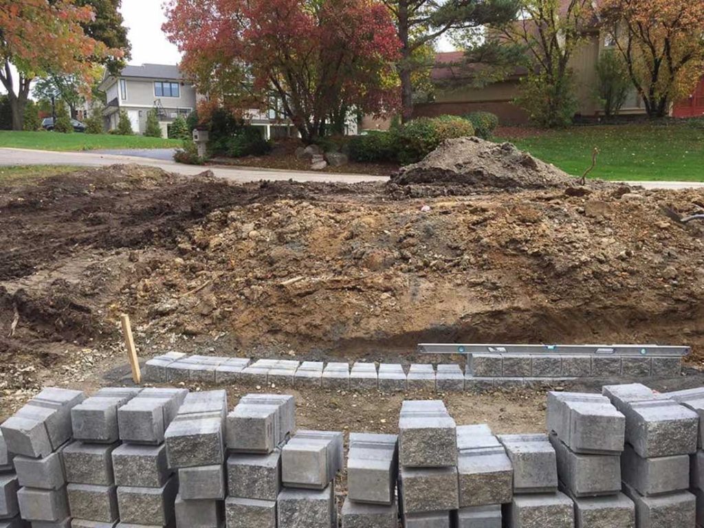 retaining wall being build correctly